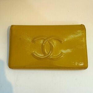 Authentic Chanel LARGE CC Logo Yellow Patent Leather Wallet Fair Condition